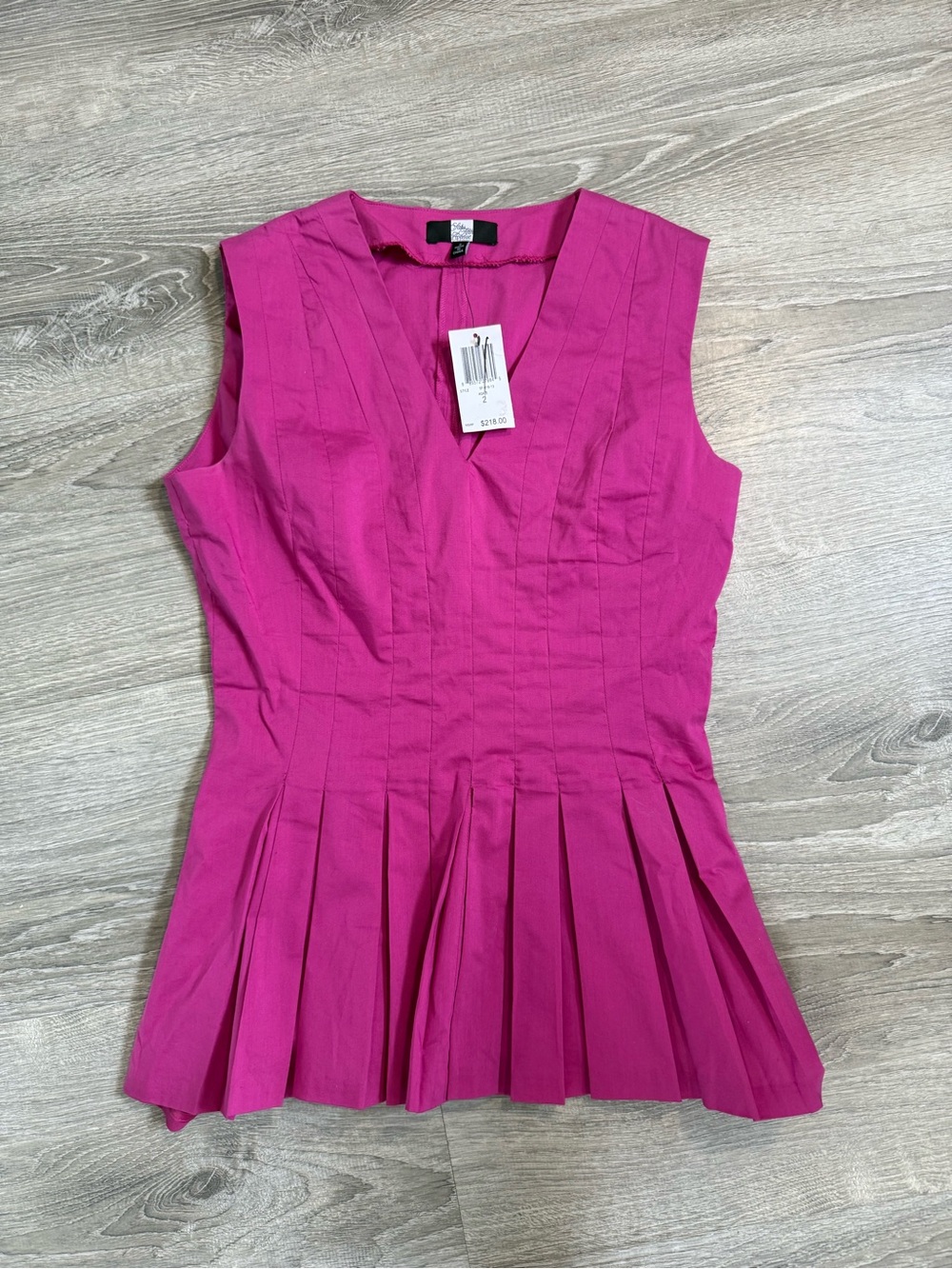 Saks Fifth Avenue Fuchsia Sleeveless Blouse Pleated Peplum Top - Tank luxury